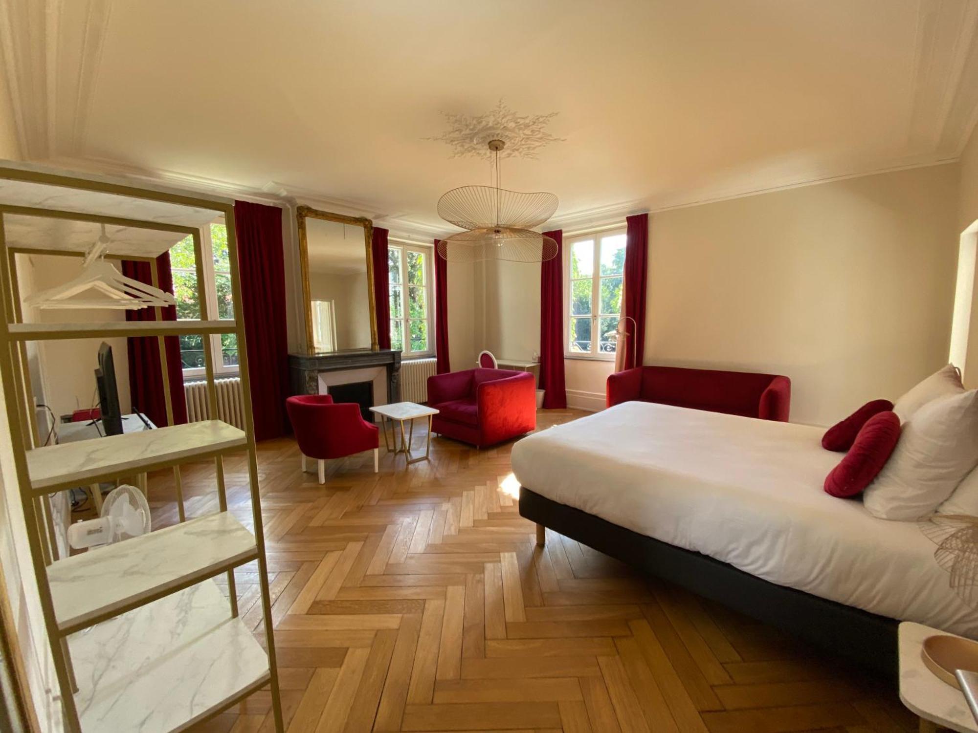 Logis Hotel Du Parc Понт-а-Муссон Экстерьер фото